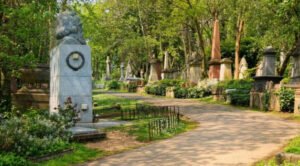 Highgate Cemetery to undergo 25-year revamp