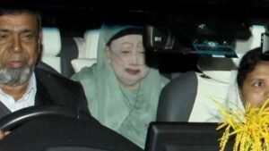 Khaleda Zia admitted to Evercare Hospital