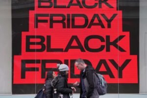 Retail sales dip unexpectedly in November as Black Friday fizzles