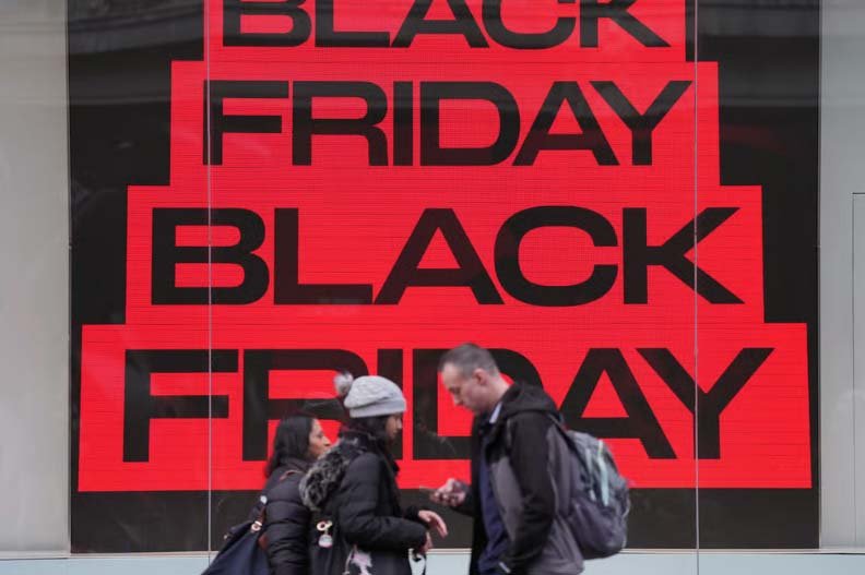 Retail sales dip unexpectedly in November as Black Friday fizzles