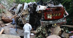 School bus accident in Colombia kills 17
