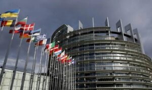 EU agrees deal to ban Russian gas by autumn 2027