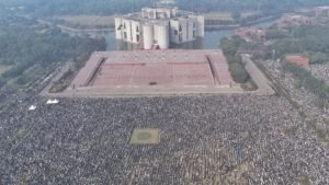 Lakhs of people farewell to beloved leader with tears