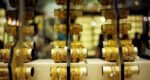 Gold prices fall again