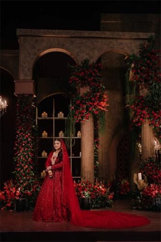 Lehengas with long Dupatta: Crafting a regal look for a gorgeous wedding