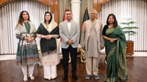 Tarique, family meet CA at Jamuna