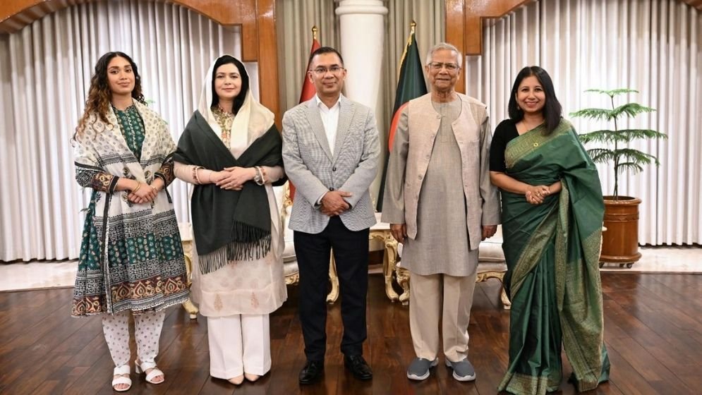 Tarique, family meet CA at Jamuna