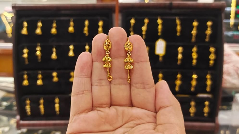 Gold hits Tk2,65,414 per bhori after big jump