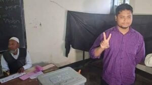 Voting continues in festive atmosphere: Hasnat Abdullah