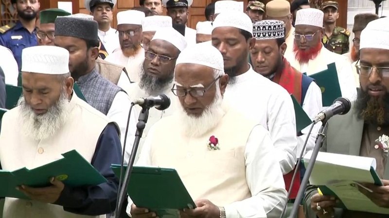 Jamaat MPs take both oaths