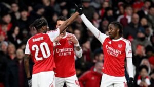 Arsenal stroll to Wigan win in FA Cup