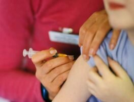 NHS ’clearly failing’ to ensure children get measles vaccine, experts warn