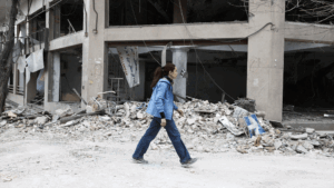 Iran warns US over ground attack as regional powers meet in Pakistan