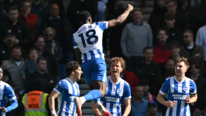 Welbeck dents Liverpool’s Champions League hopes