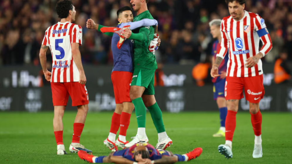 Atletico reach Copa del Rey final despite 3-0 loss at Barcelona