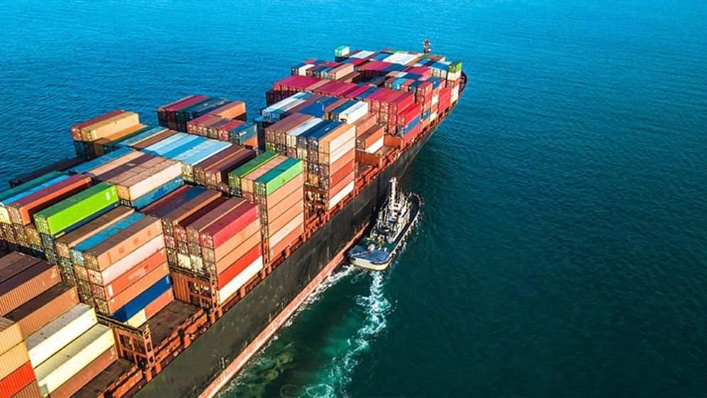 Global trade on the brink of crisis