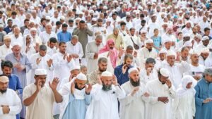 Muslims across Saudi Arabia perform Eid-ul-Fitr prayers