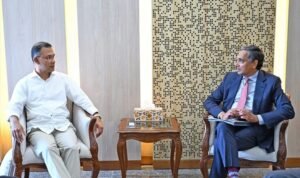 IMF Asia and Pacific director calls on PM