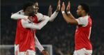 Arsenal extends lead at top as Man City draws with Forest