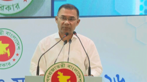 PM announces recruitment of 100,000 health workers