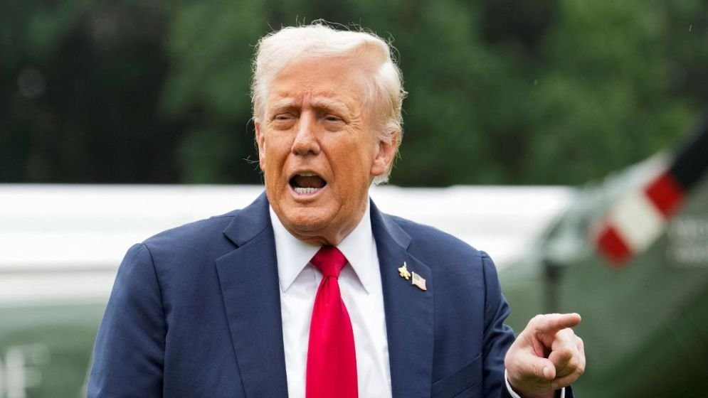 Defiant Iran ramps up attacks after Trump warning