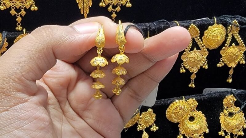 Gold price drops by Tk2,216 per bhori