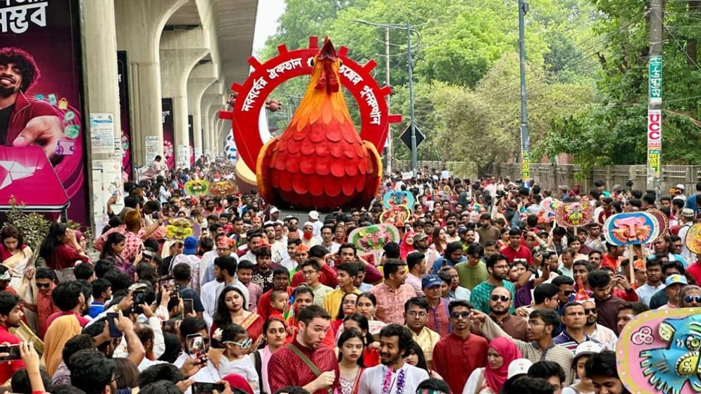 Festive crowd joins colorful Pahela Baishakh procession at DU