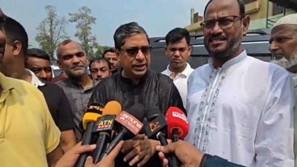 No fuel crisis in country as its import, supply normal: Shahe Alam