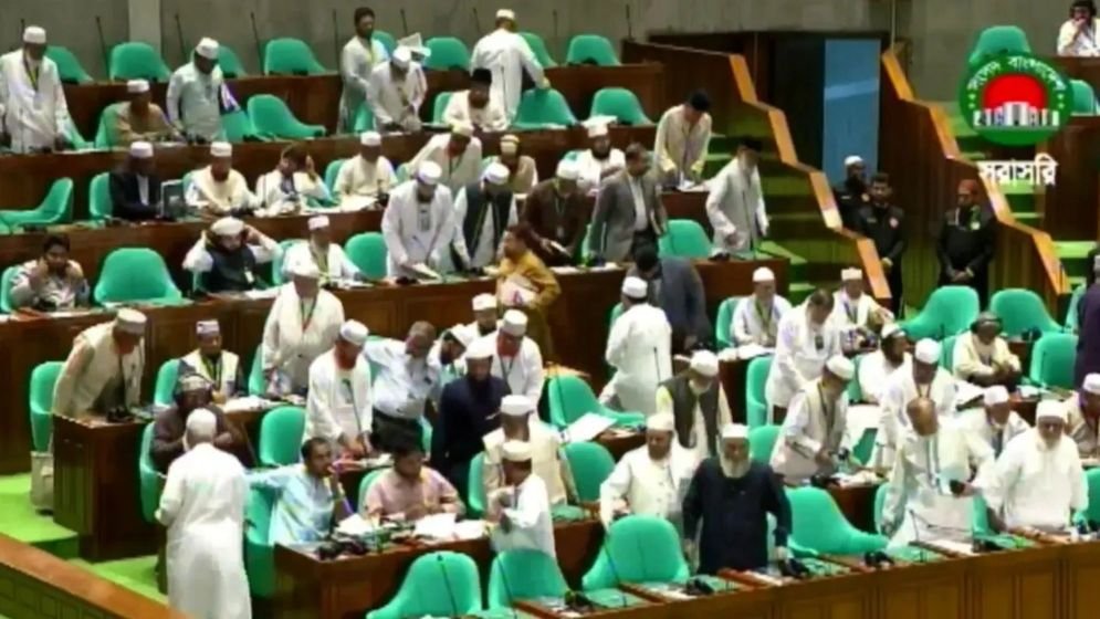 Opposition walks out of Parliament over Referendum issue