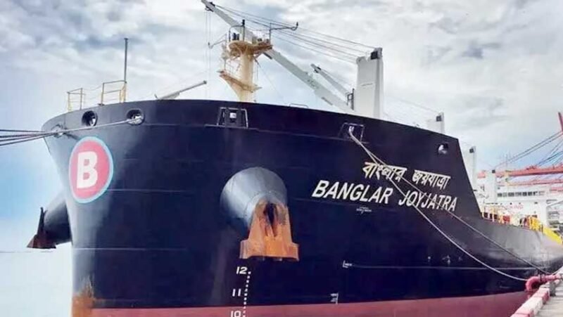 Stranded Bangladeshi ship heads for Strait of Hormuz