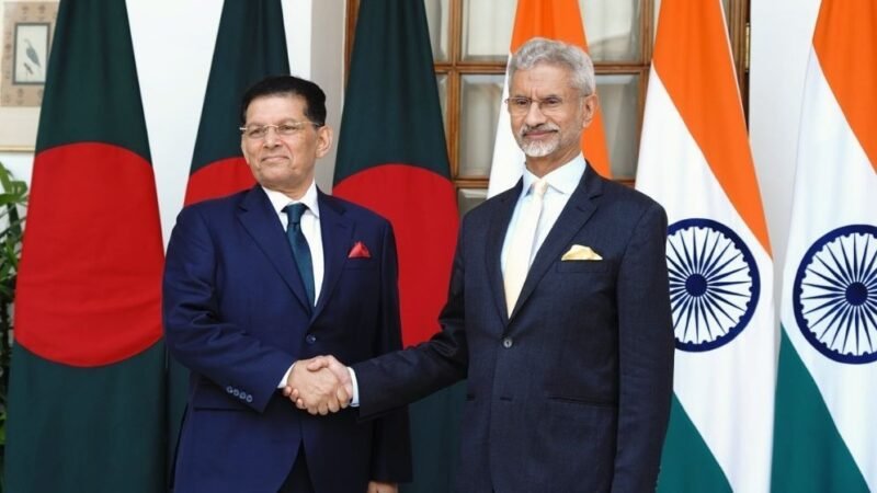 Dhaka, Delhi discuss boosting ties