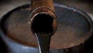 Oil falls, stocks mixed on US-Iran truce prospects