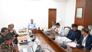PM holds meeting on closed textile and jute mills