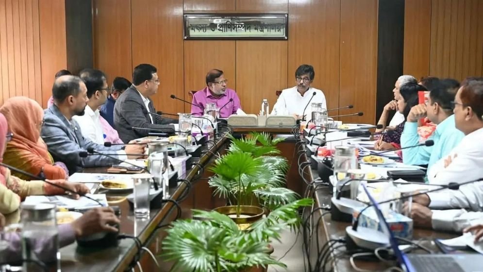 Ensure transparency in implementing govt programmes: Minister