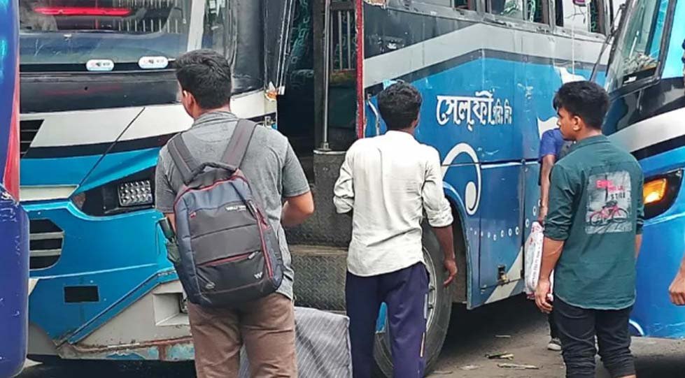 People leaving Dhaka even on second day of Eid