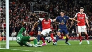 Saka sends Arsenal into Champions League final