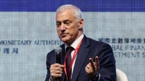 Standard Chartered CEO apologises for ‘upset caused’ by AI comments