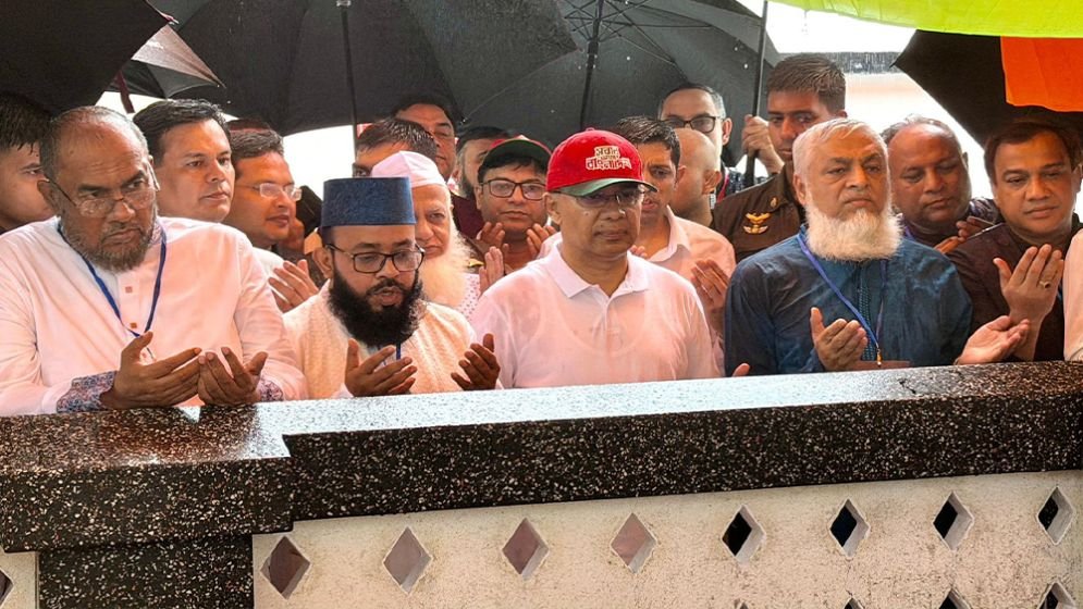 Prime Minister visits shrine of Hazrat Shahjalal in Sylhet