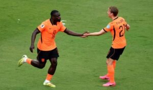 Dutch march into World Cup knockouts as group winners