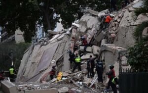At least 32 dead, over 700 injured in Venezuela quakes: interim president