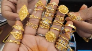 Gold prices take big dip; new price set at Tk222,782 per bhori