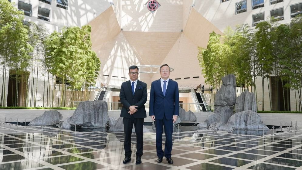 Bangladesh envoy meets Bank of China president