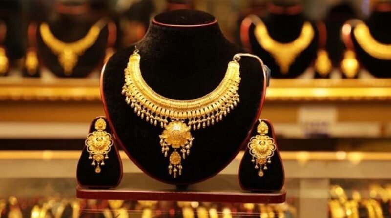 Gold prices drop: What is new price per bhori?
