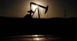 US reinstates sanctions on Iranian oil sales