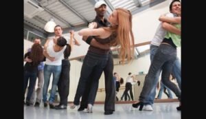 Taking salsa classes can improve mental health, Oxford study suggests