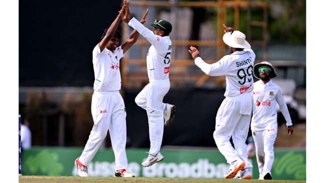 Bangladesh dismiss Australia for 198 in first Test
