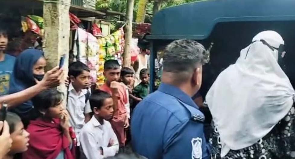 8 Rohingyas, 4 suspected traffickers held in Sylhet