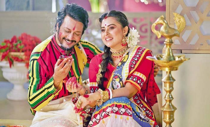 Bishwo Rang offers up to 50pc discount ahead of Durga Puja