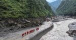 Nepal, China resume flood rescue after lake threat eases, death toll reaches 547
