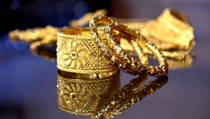Gold prices drop sharply; new rate Tk229,664 per bhori